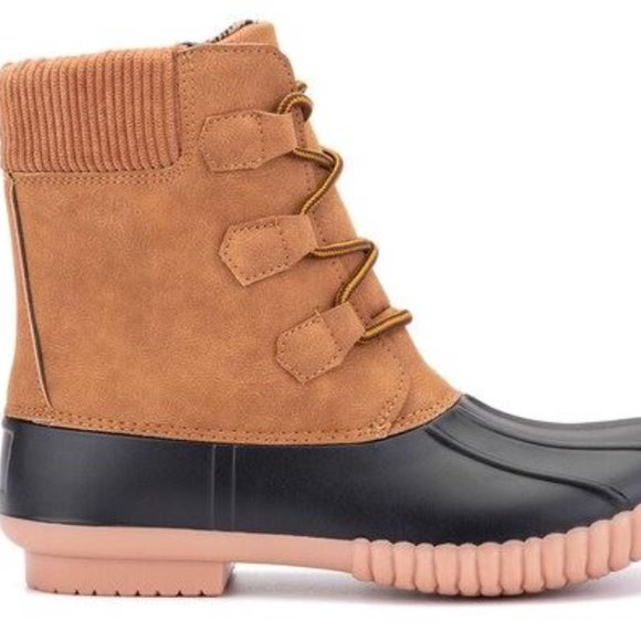 Olivia Miller Been Around The World Duck Boots - Picture 2 of 5